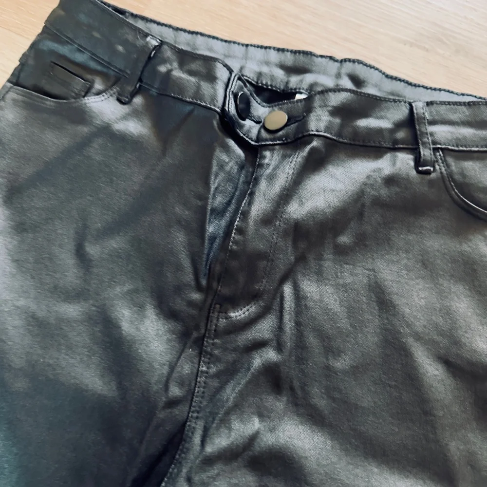 High Rise leather Black Coated Jeans size XXL - Picture 4 of 6
